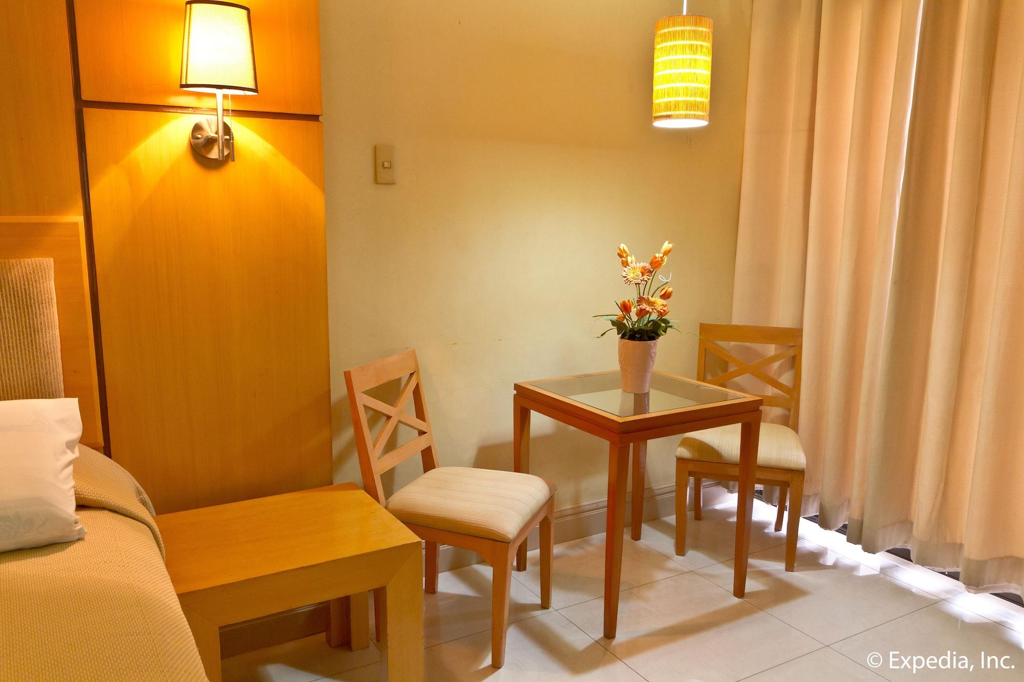 Crown Regency Residences Cebu - Quarantine Hotel Buitenkant foto