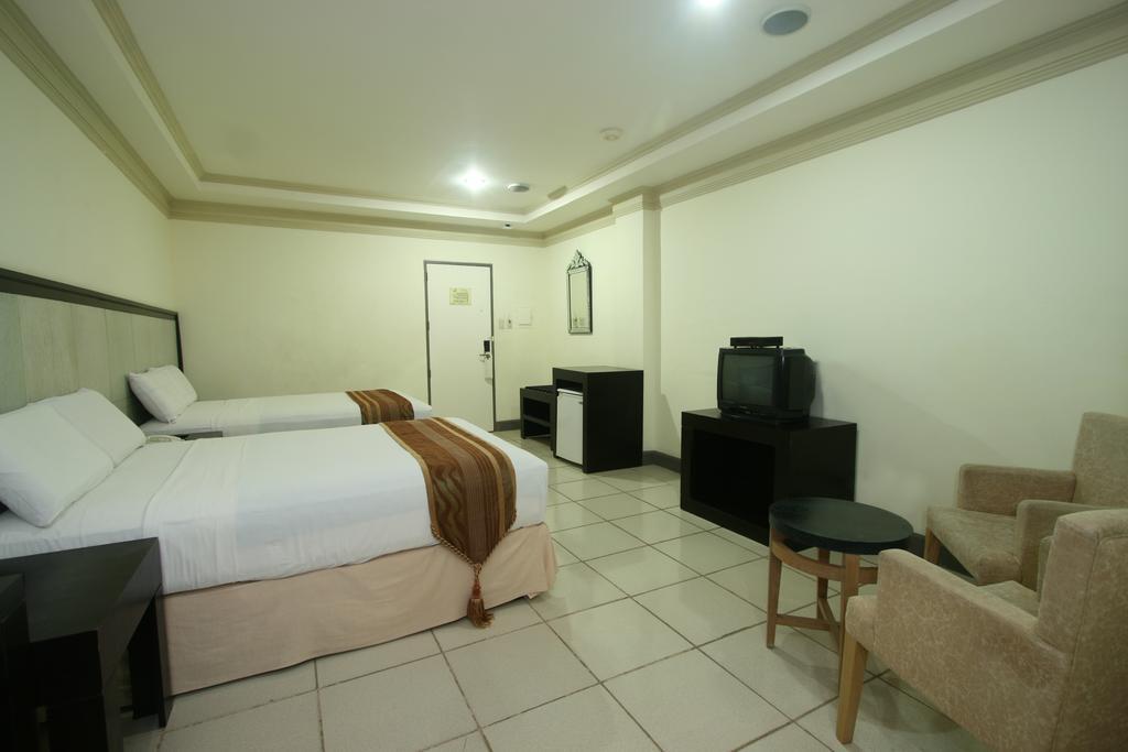 Crown Regency Residences Cebu - Quarantine Hotel Buitenkant foto