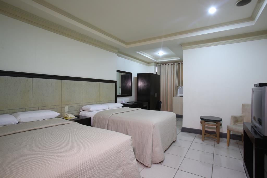 Crown Regency Residences Cebu - Quarantine Hotel Buitenkant foto